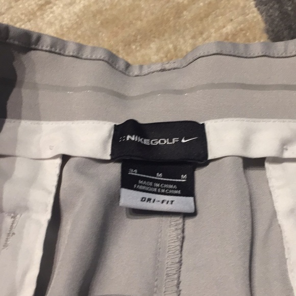 Men’s Nike Golf Shorts in Gray - Picture 6 of 6